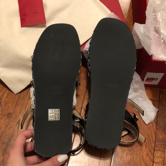 Brand New Valentino Flats - Picture 5 of 5